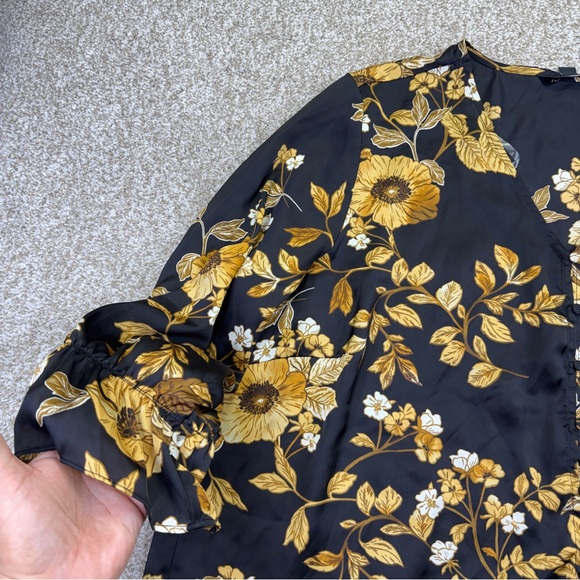 Zac & Rachel Black with Beige Floral Top size 2X - Picture 7 of 14